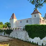 Château De Scandaillac 4*