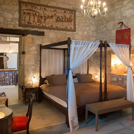 Chateau De Scandaillac 4*