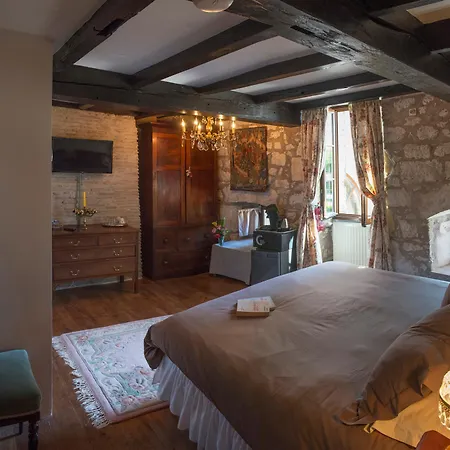 Chateau De Scandaillac 4*