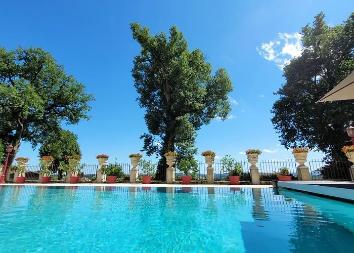 Chateau De Scandaillac Guest house