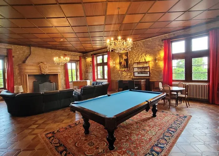 Chateau De Scandaillac 4*